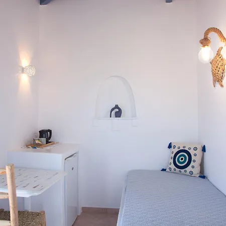 Aquarius Village Agistri 3* Skála
