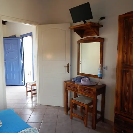 Aquarius Village Agistri 3* Skála